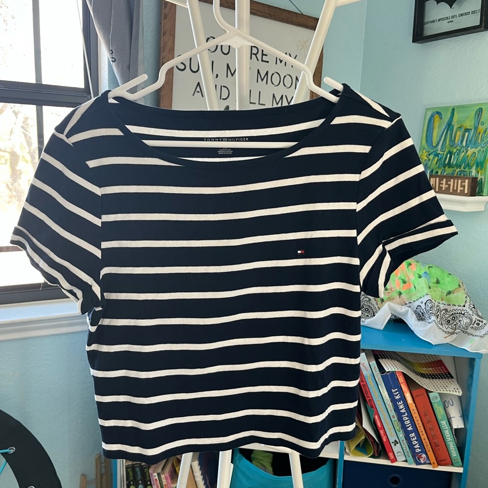 Tommy Hilfiger cropped tee